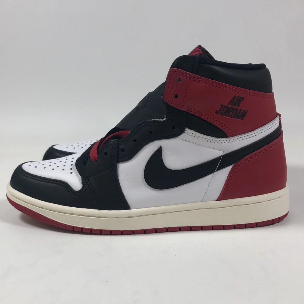 Mens Air Jordan 1 Retro Hi OG ‘Black Toe Reimagined’ NWOB DZ5485 106 - Picture 2 of 4